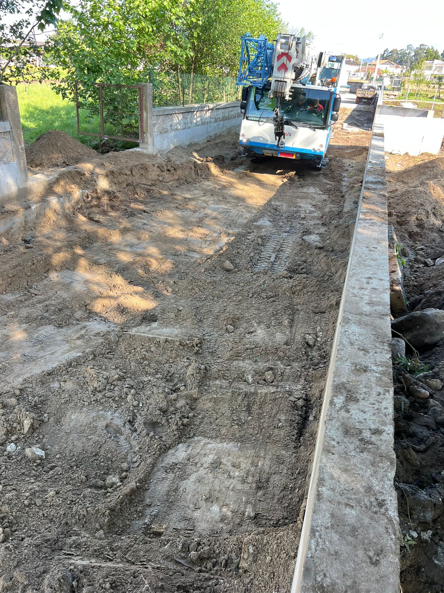 Ampliação de Arruamento e Execução de Pontão sobre Rio em Amares - Imagem 31