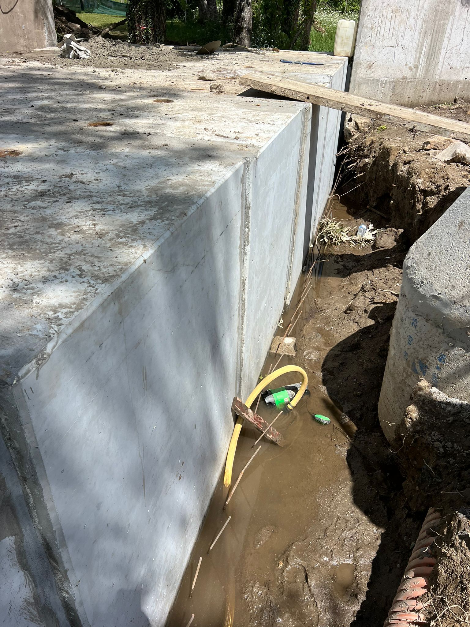 Ampliação de Arruamento e Execução de Pontão sobre Rio em Amares - Imagem 36