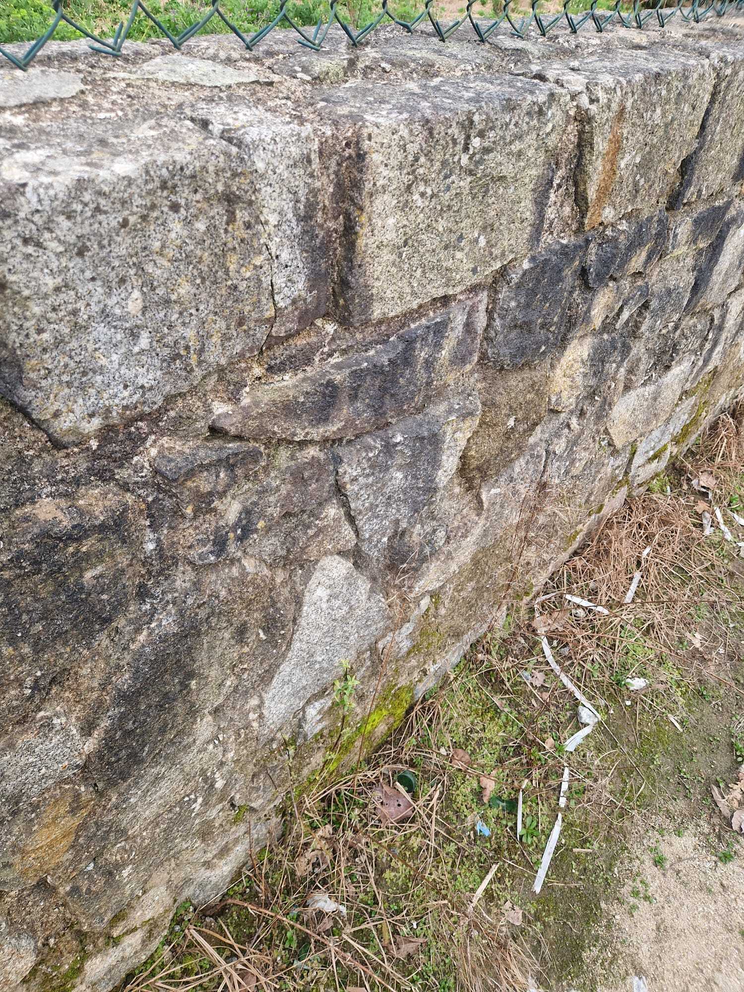 Ampliação de Arruamento e Execução de Pontão sobre Rio em Amares - Imagem 2