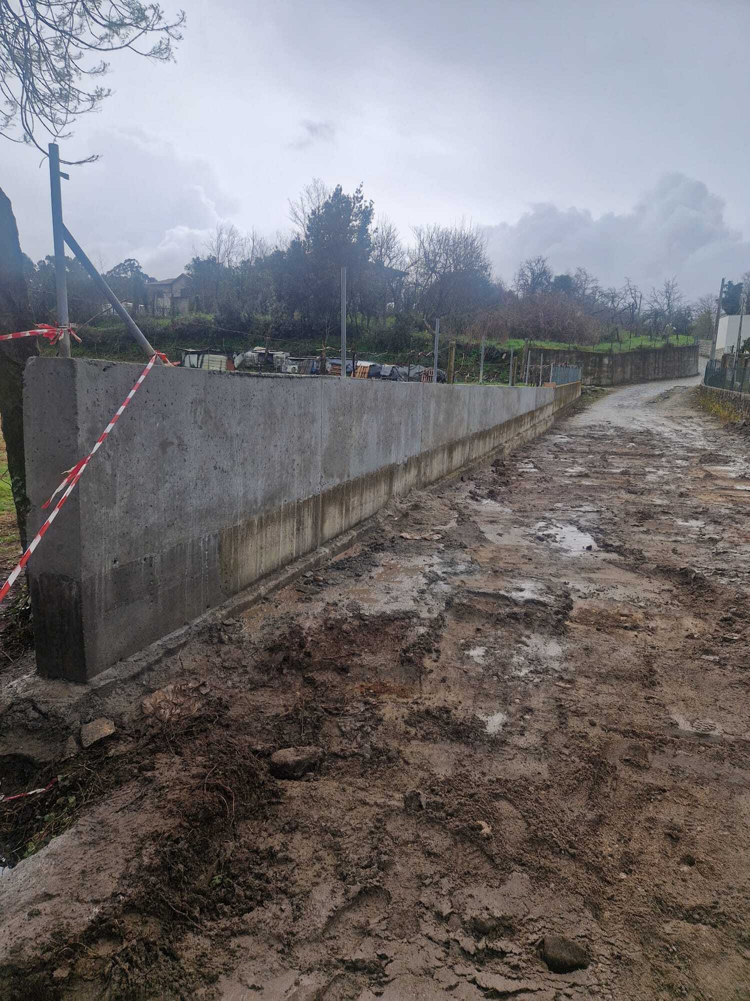 Ampliação de Arruamento e Execução de Pontão sobre Rio em Amares - Imagem 6