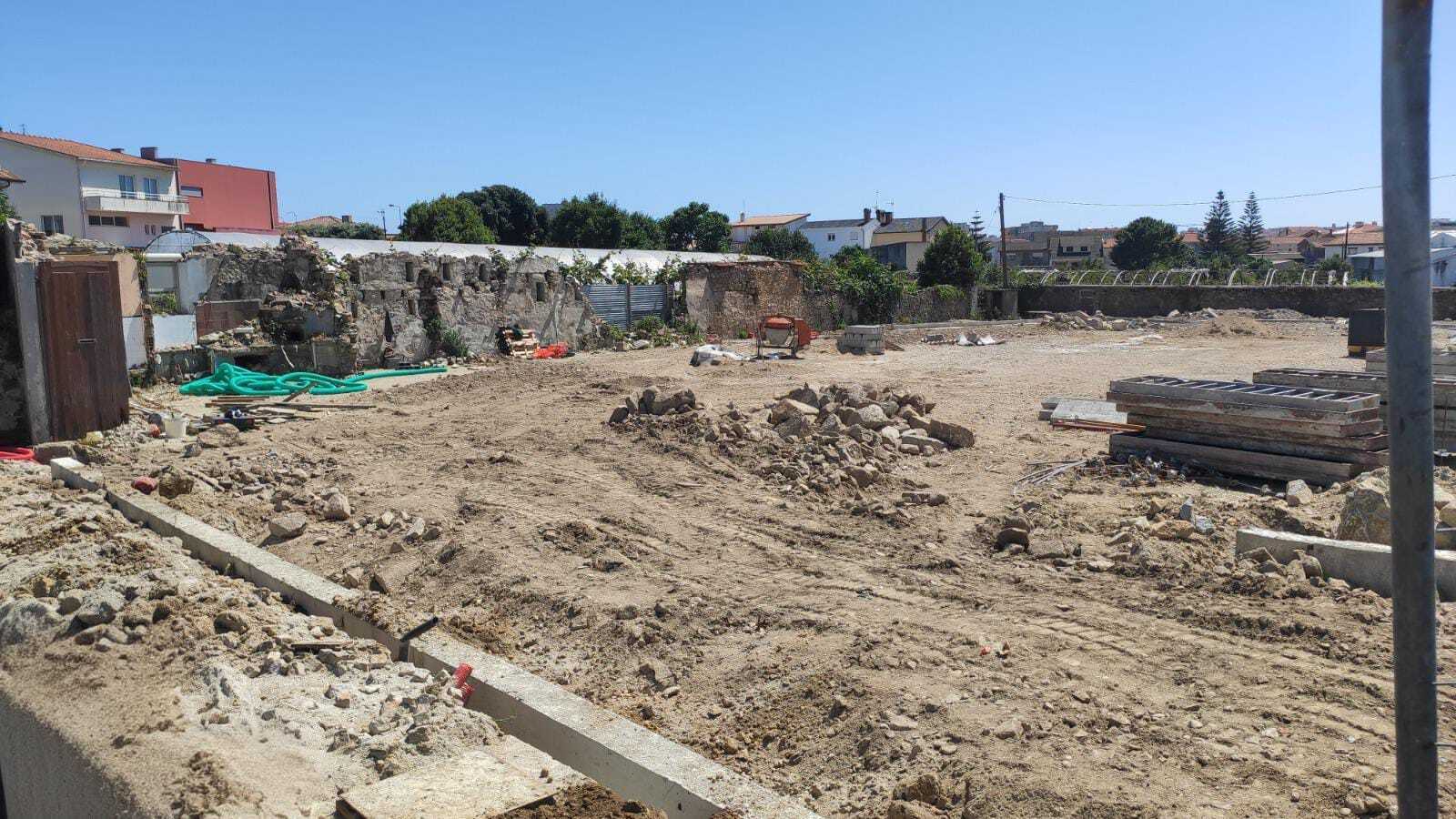 Construção de Parque de Estacionamento - Imagem 3