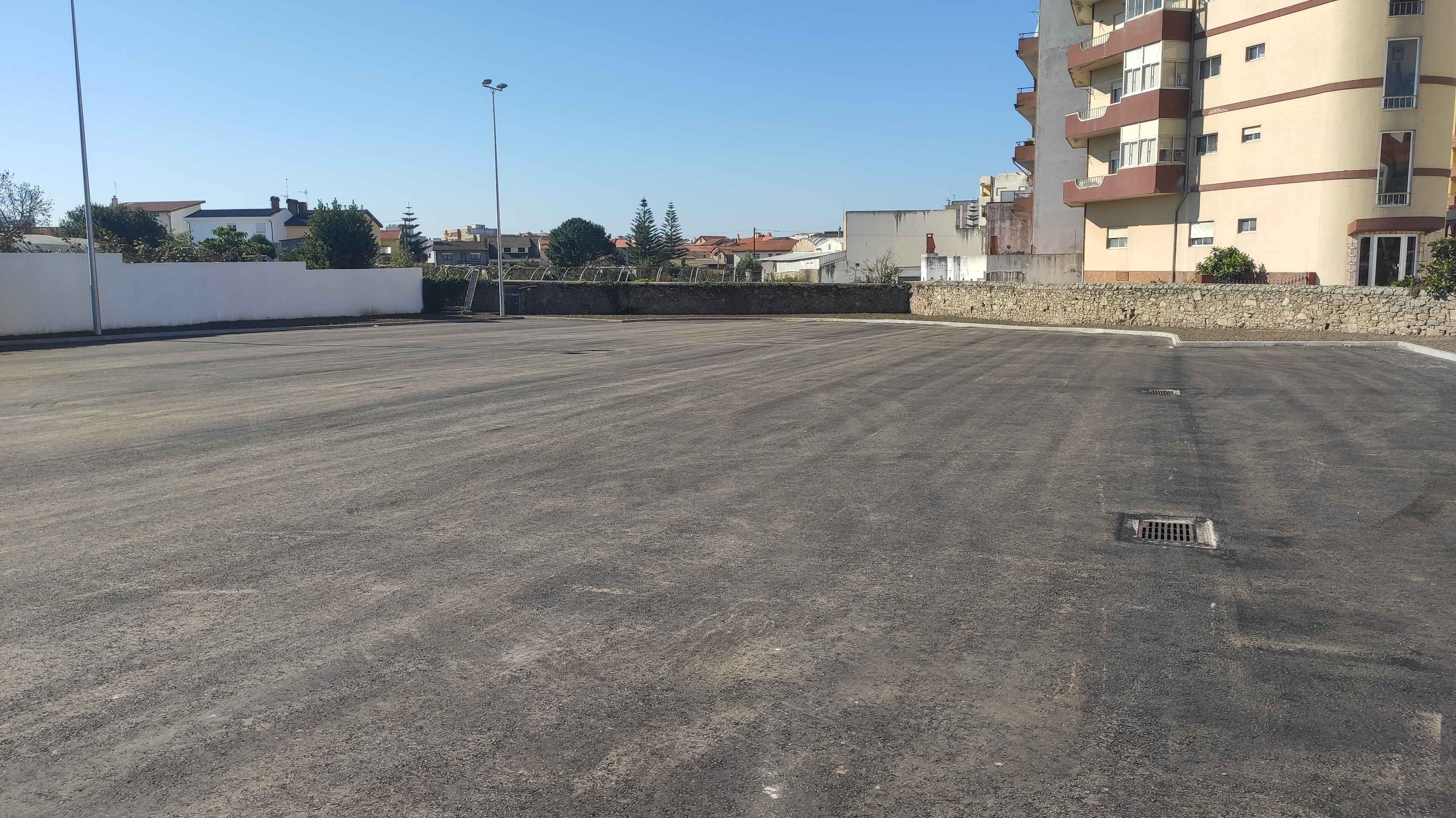 Construção de Parque de Estacionamento - Imagem 16