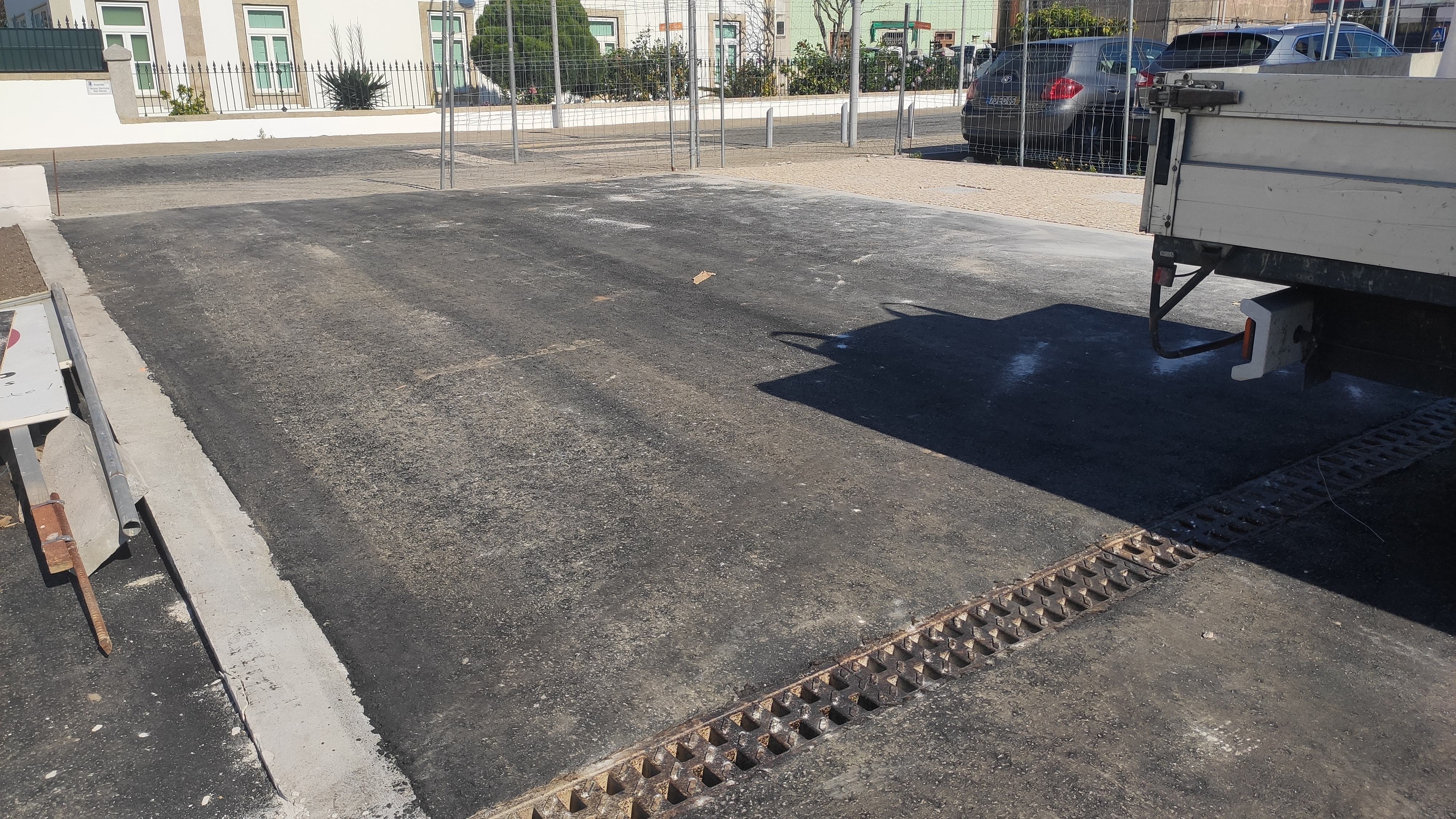 Construção de Parque de Estacionamento - Imagem 18