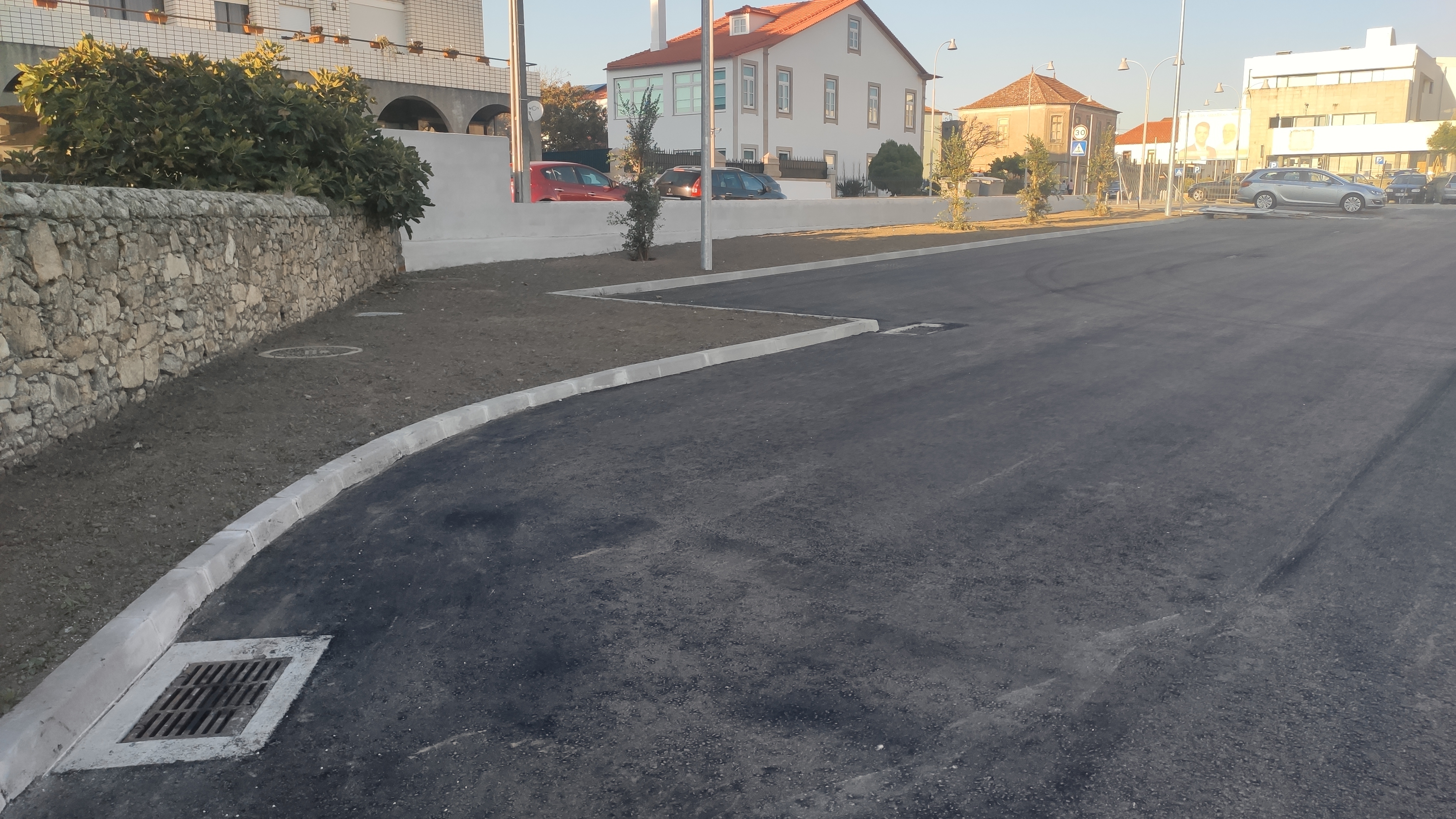 Construção de Parque de Estacionamento - Imagem 20