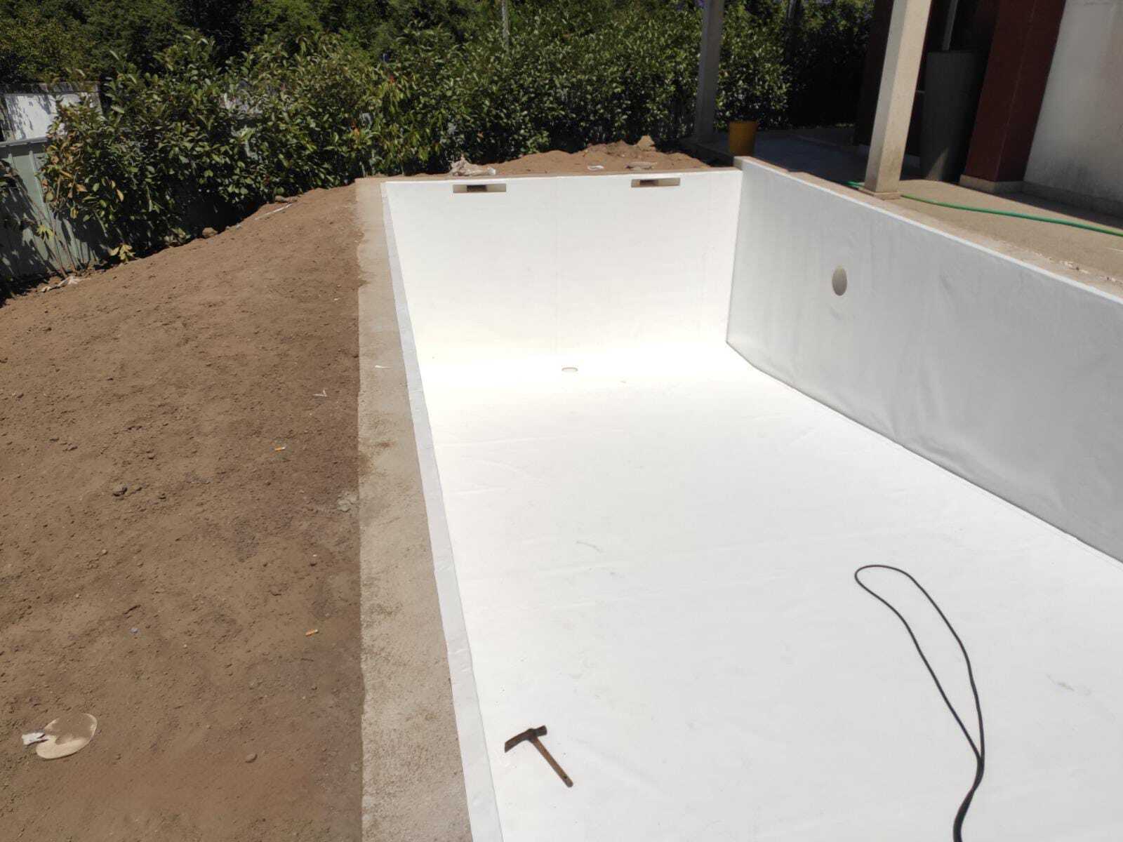 Construção de Piscina em Moradia - Imagem 8