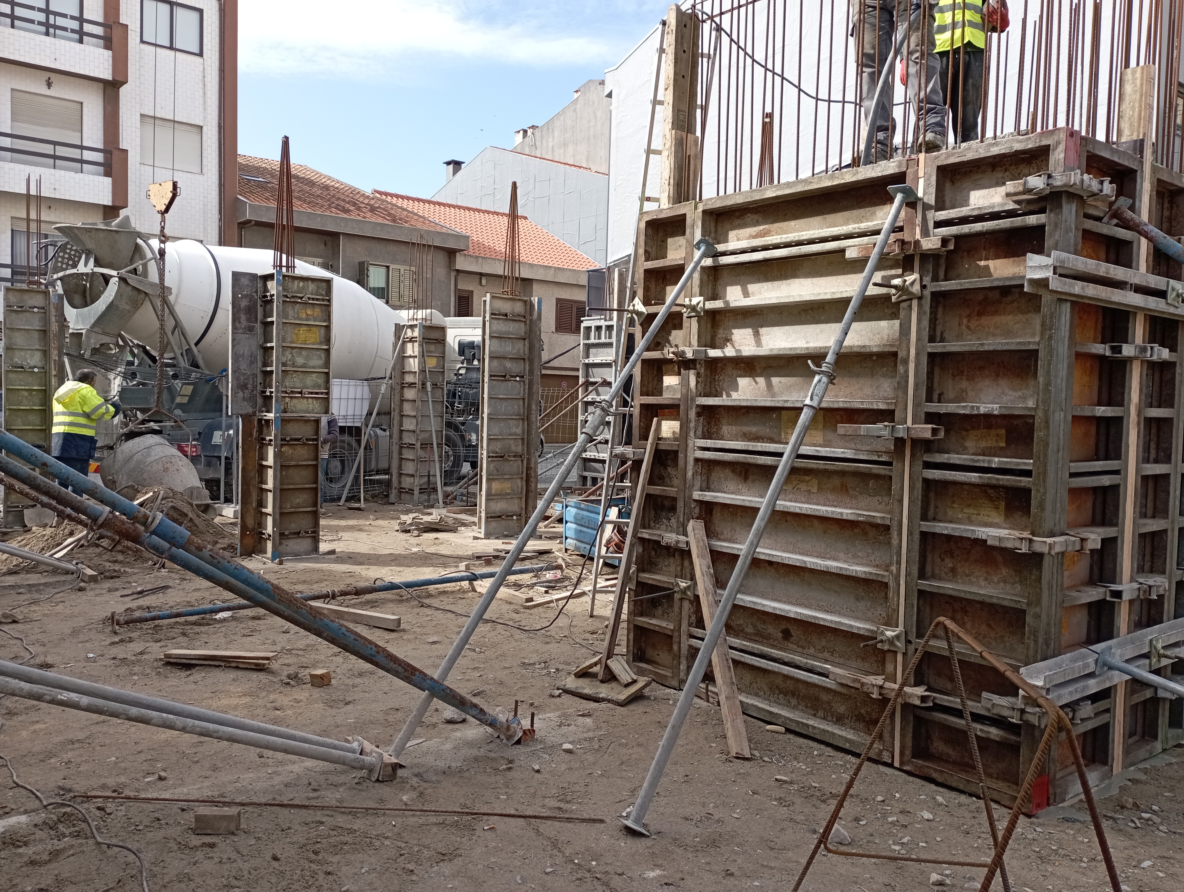 Estrutura de Edifício Multifamiliar - Imagem 11