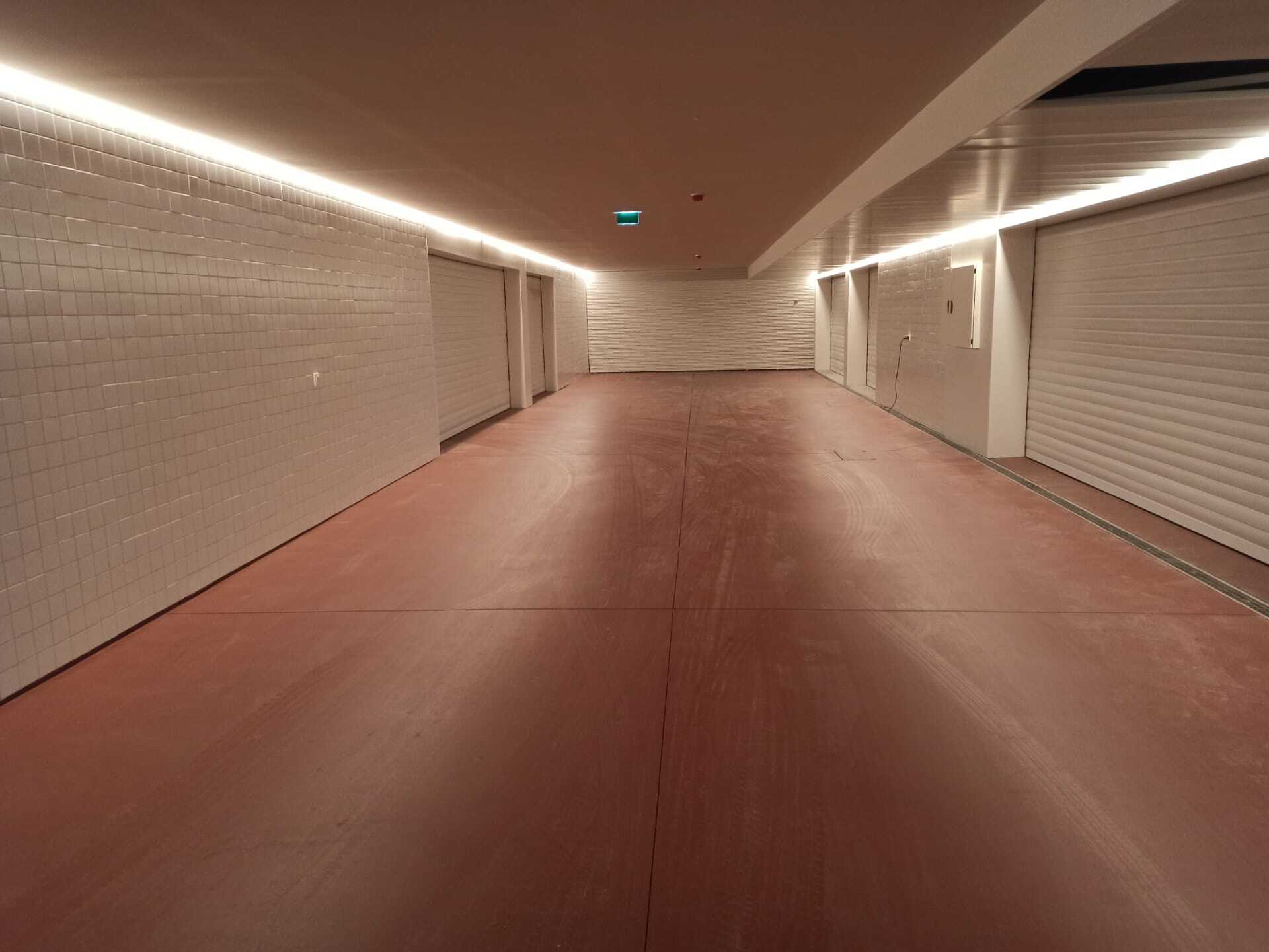 Pavimento Epoxi em Garagens - Imagem 2