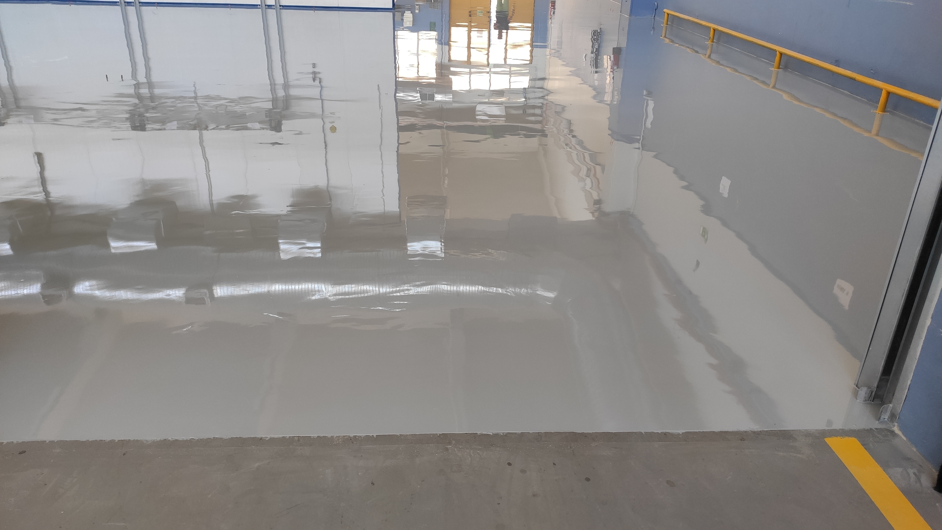 Pavimento Epoxi em Unidade Industrial em V.N. Famalicão - Imagem 13