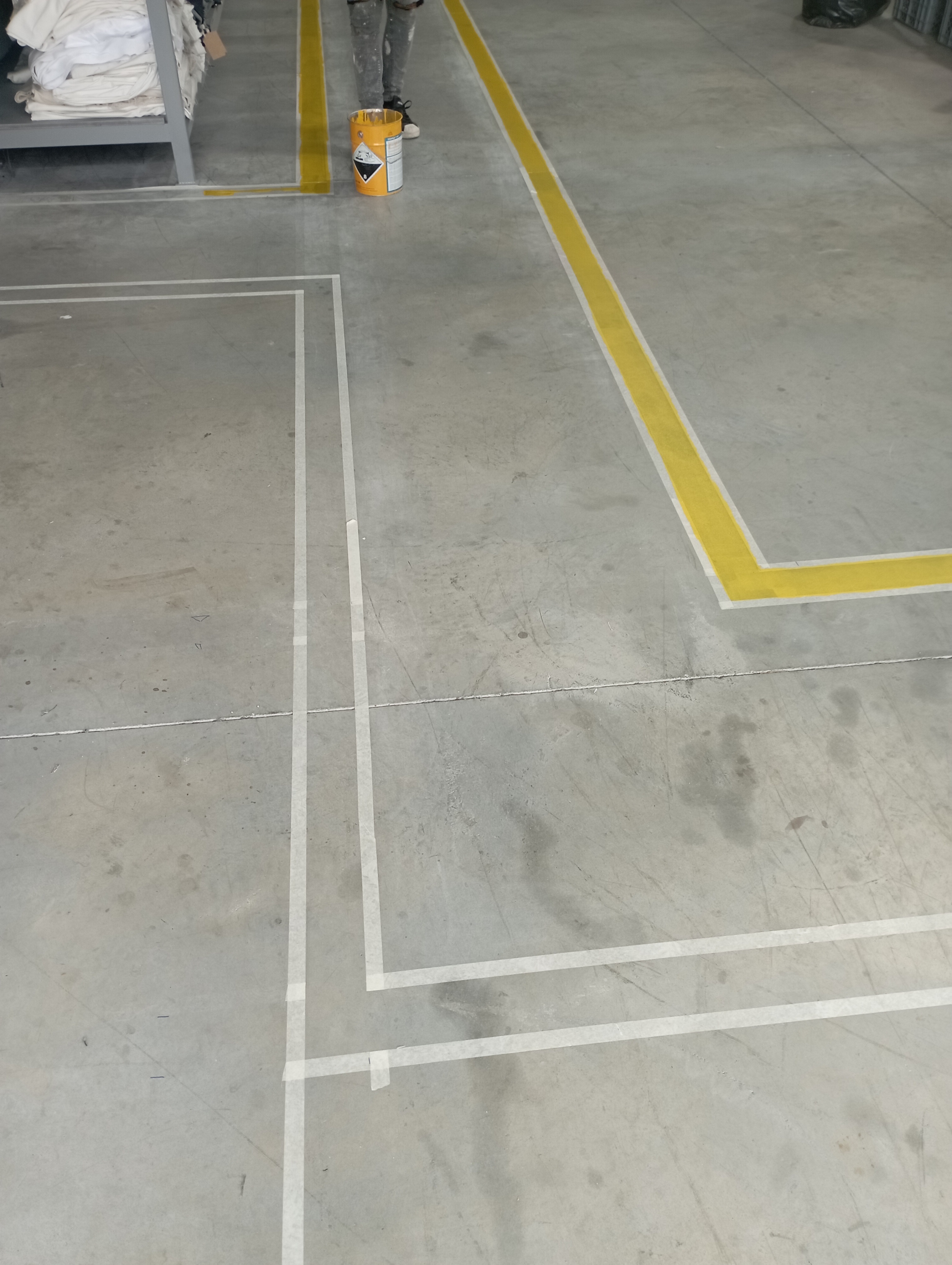 Pintura de Linhas de Marcação de Caminhos Circulação - Imagem 2