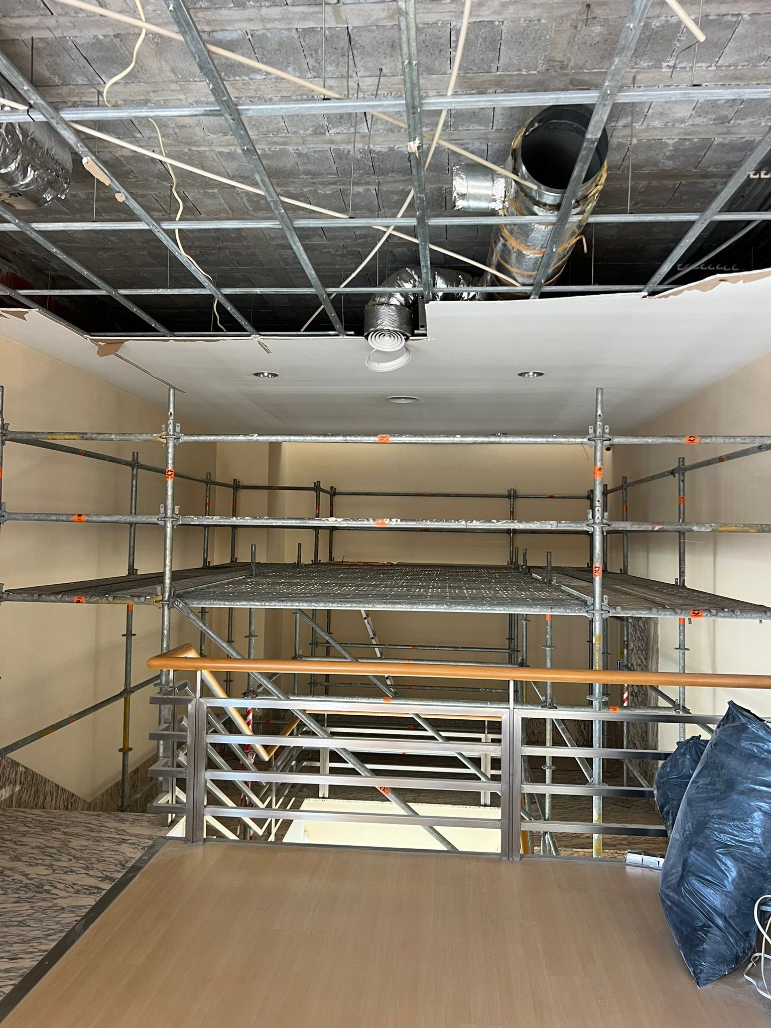Remodelação de Escritórios - Imagem 38